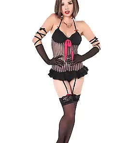 Moulin Rouge. Eve Sweet.