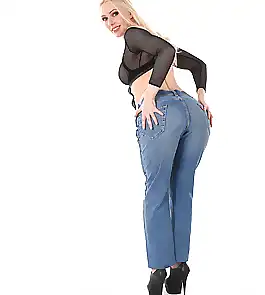 Stunner Denim. Anna Delos.
